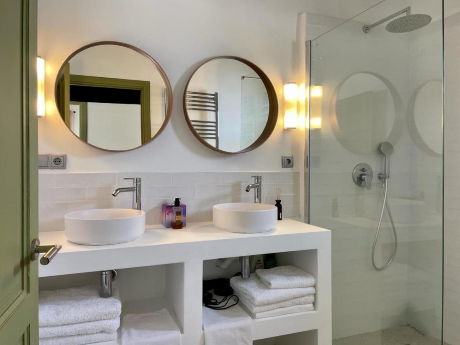 Caballeros - Adults Only Apartment